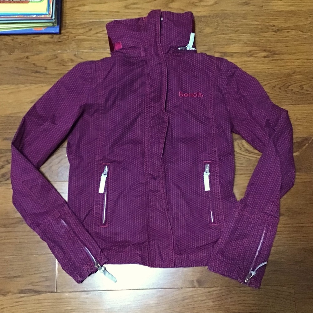 Women’s Small Bench Lightweight Jacket